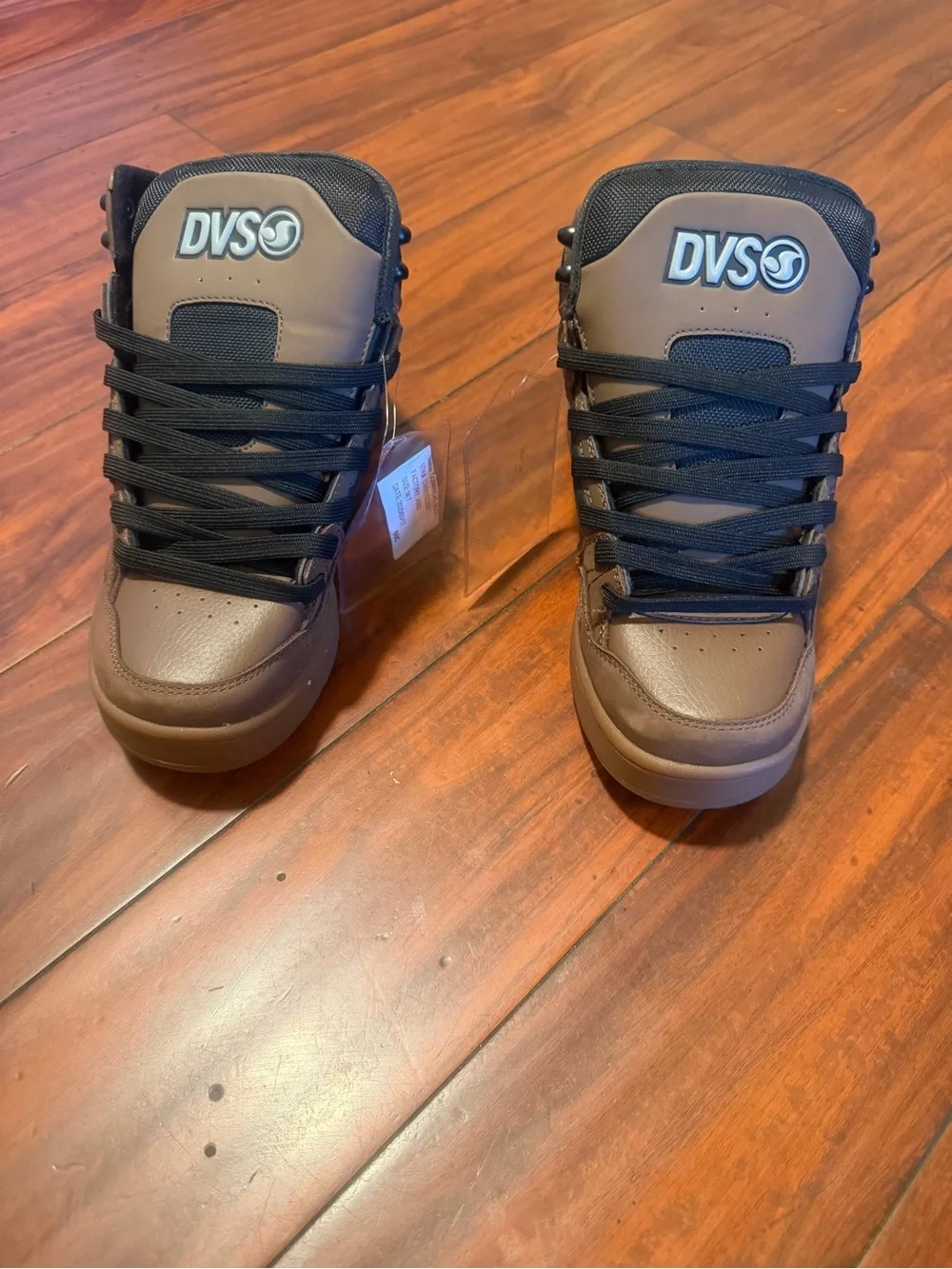 DVS Men’s Brown Comanche boots sizes 7 new with out box